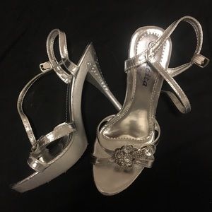 Silver Heals with Jewels